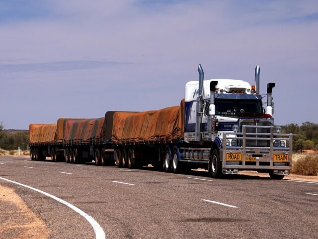 What’s The Average Semi-truck Accident Settlement Amount In Texas?