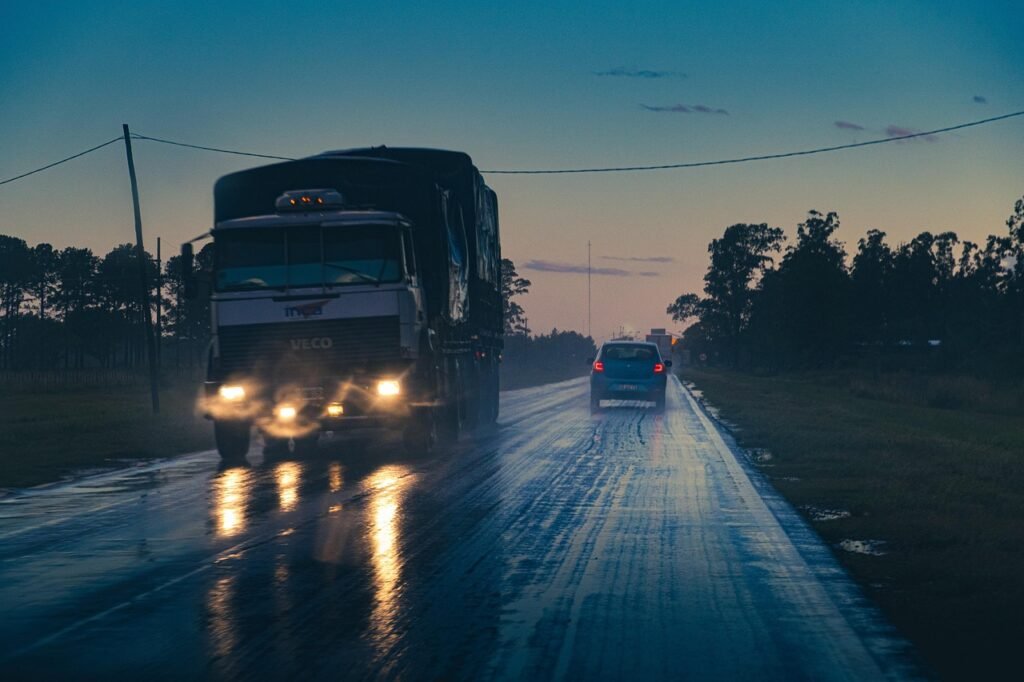 Totaled Semi-truck Valuation: How Texas Insurers Calculate Payouts